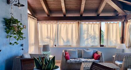 Villa 'La Casa Del Vento Plemmirio' with Sea View, Wi-Fi and Air Conditioning