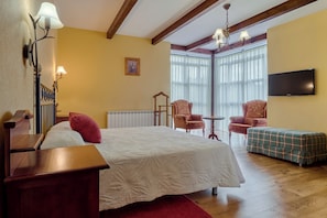 8 habitaciones, wifi gratis y ropa de cama