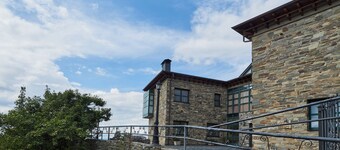 Country House 'C T R Montealegre' with Mountain View, Private Garden and Wi-Fi