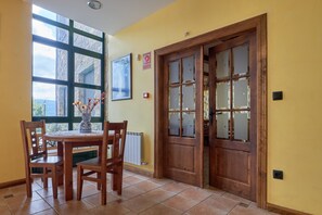 Dining - Country House 'C T R Montealegre' with Mountain View, Private Garden and Wi-Fi (Montealegre)