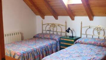 3 chambres, fer et planche Ă repasser, Wi-Fi gratuit, draps fournis