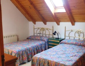 3 chambres, fer et planche Ă repasser, Wi-Fi gratuit, draps fournis