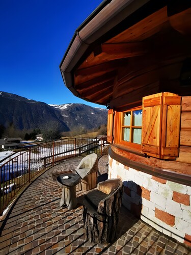 Chalet "Baita Alabama" avec vue sur les montagnes, terrasse privée et Wi-Fi