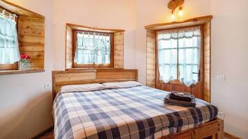 3 bedrooms, free WiFi, bed sheets