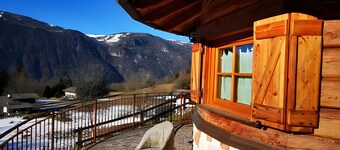 Room 'Camera Rotonda' with Mountain View, Balcony and Wi-Fi