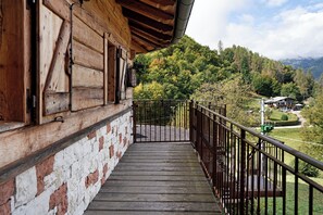 Property grounds - Room 'Camera Quadra' with Mountain View, Balcony and Wi-Fi (Arsiè)
