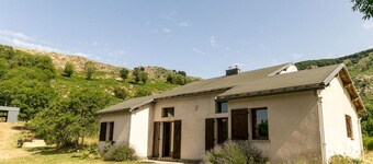 Cottage 'Gite Saint Guiral' with Mountain View, Private Terrace and Private Garden