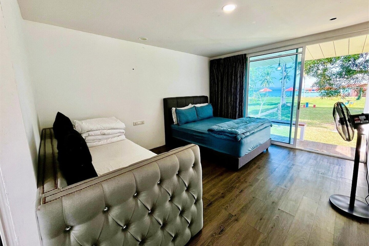 Premium bedding, individually furnished, laptop workspace