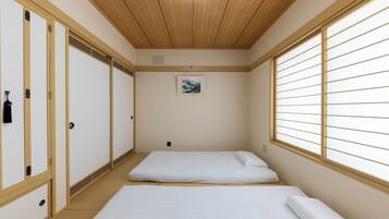 4 عدّة غرف نوم ومكواة/لوح كي وواي فاي مجانًا