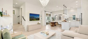 Modern Grand Luxury Estate in Irvine with Pool & Amenities 
