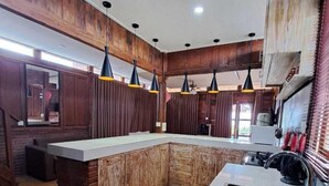 Deluxe-Villa, Bergblick | Eigene Küche