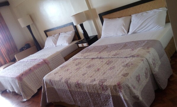 1 bedroom, iron/ironing board, bed sheets