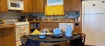 Quaint, handicap accessible house in serene Lehigh, classified as a ghost town.