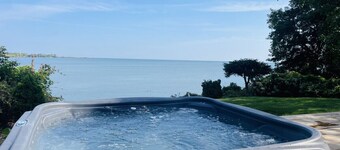 Lakeview Villa Retreat