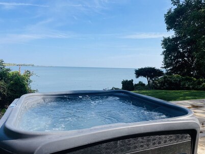 Lakeview Villa Retreat
