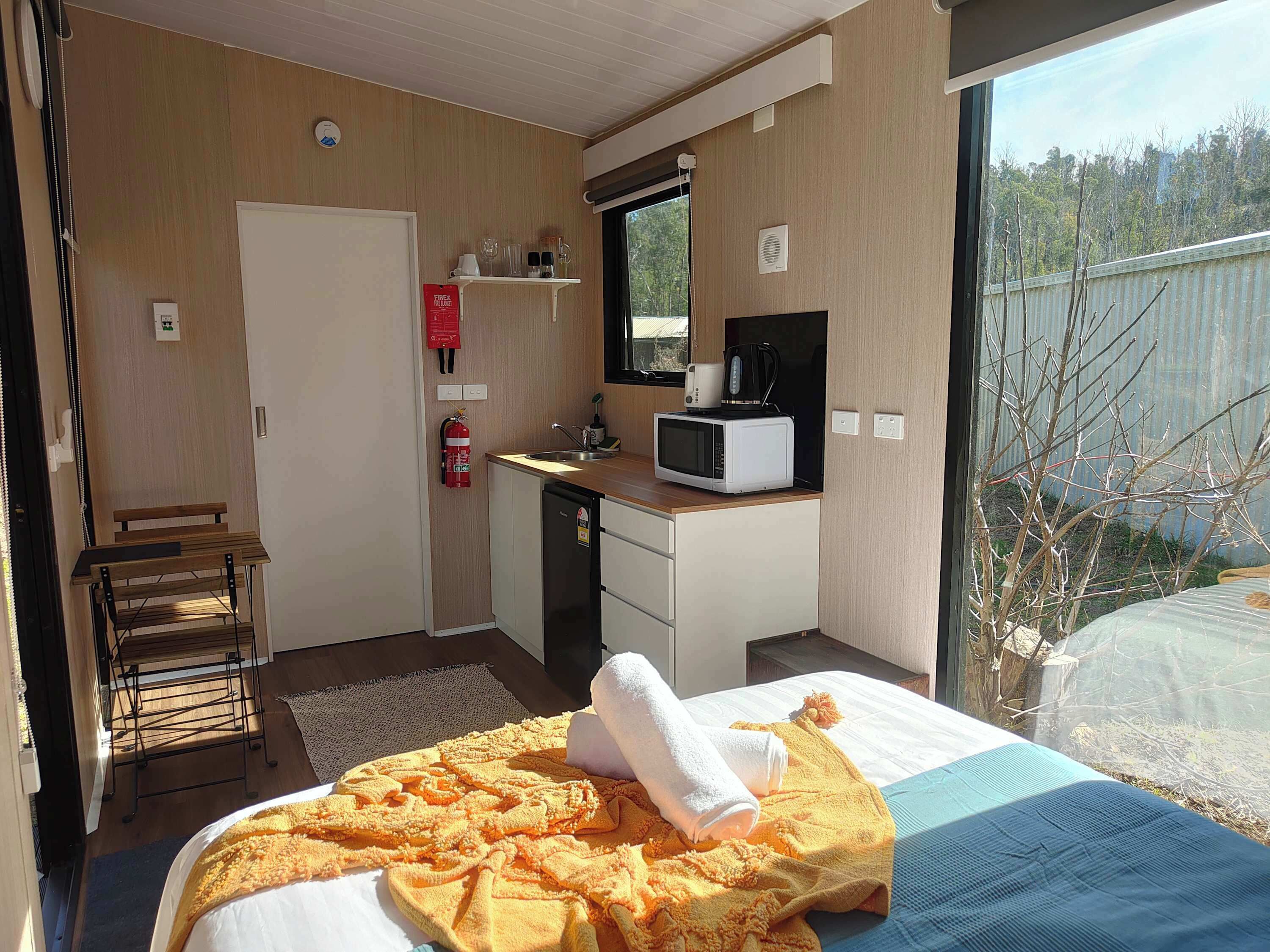 1 bedroom, WiFi, bed sheets