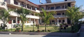 The Narayani Resort