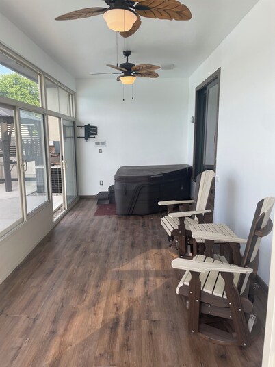 Chill and Grill: Poolside Retreat with Hot Tub Bliss