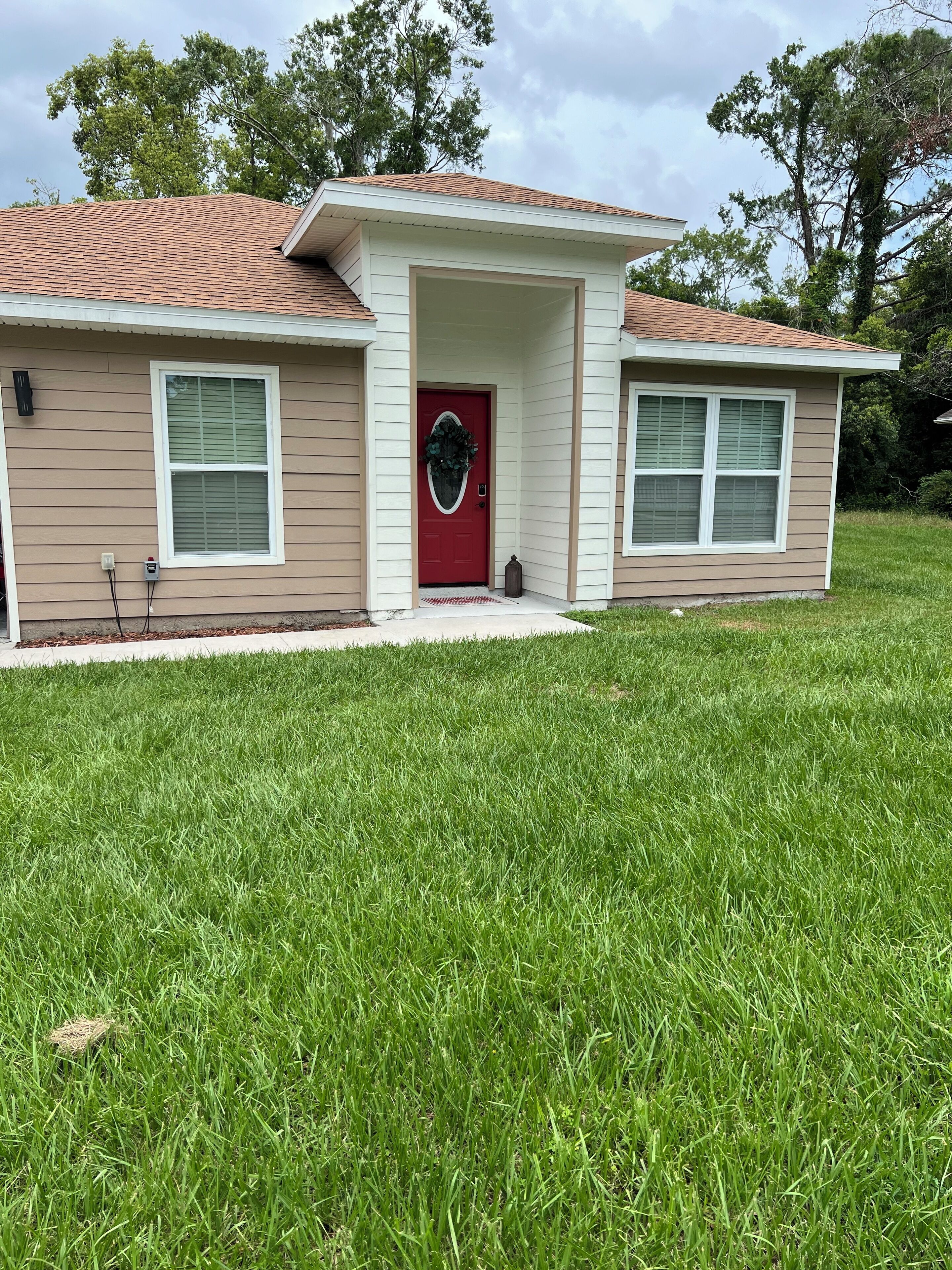 Charming 3-bedroom house with WiFi, AC in Sanford near SFB