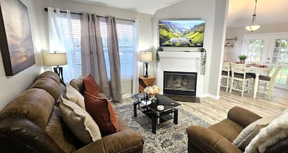 Serenity Escape 3-bedroom house / Pet-Friendly