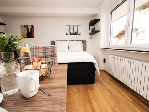 Stylish apartments for groups in the centre