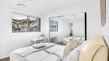 4 chambres, fer et planche à repasser, Wi-Fi, draps fournis