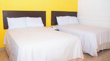 Chambre Double Confort | Matelas mémoire de forme, Wi-Fi gratuit, draps fournis