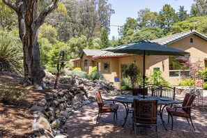 Outdoor dining - Beautiful 4b 3+ba 30 Night minimum (Aptos)