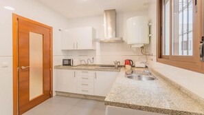 Fridge, microwave, coffee/tea maker, toaster - Apartment Aba Center Córdoba ⭐⭐⭐⭐ (CORDOBA)