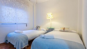 2 bedrooms, iron/ironing board, Internet, bed sheets - Azahar Apartment in Santa Marina ⭐⭐⭐ (CORDOBA)