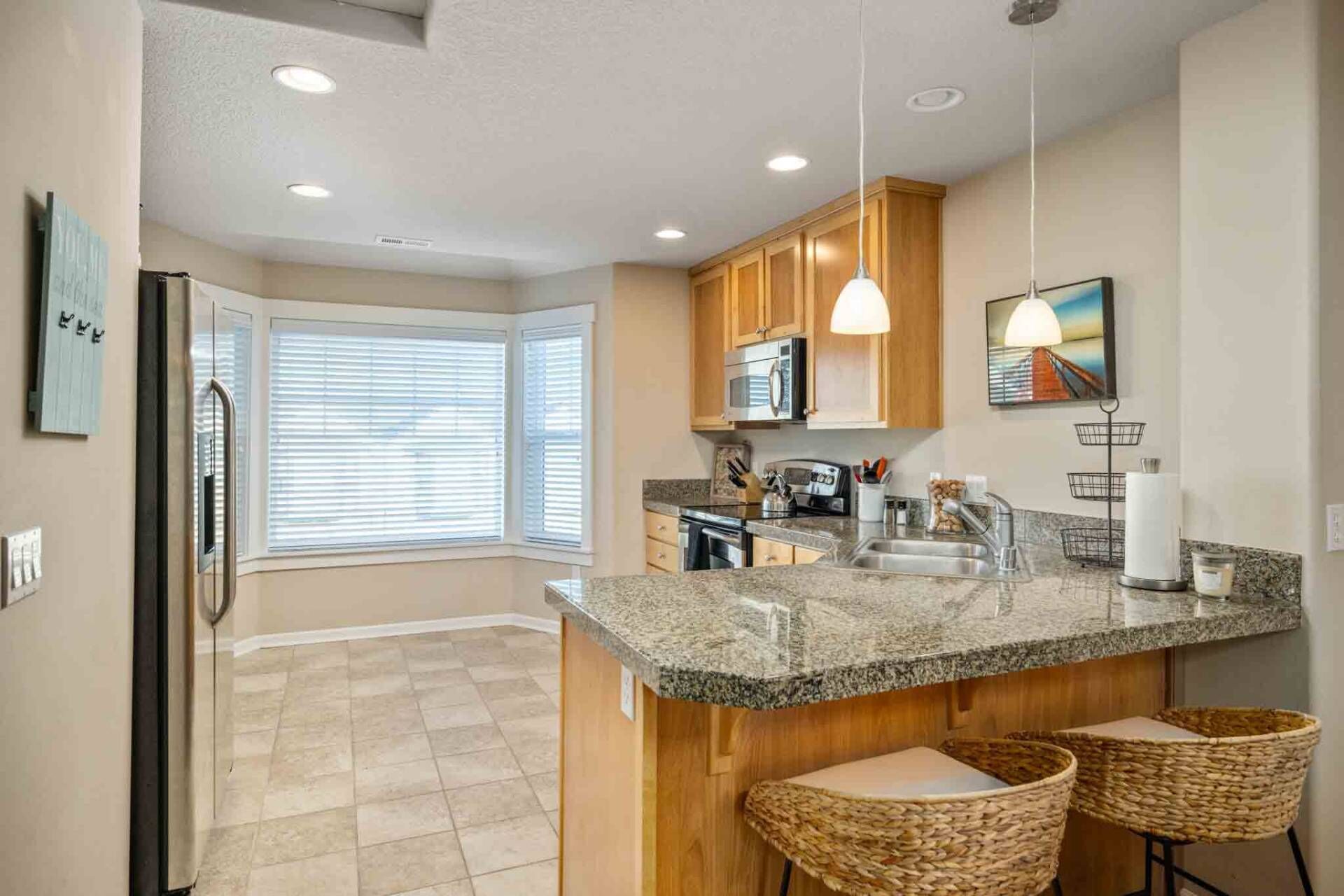 冰箱、微波炉、烤箱、炉灶