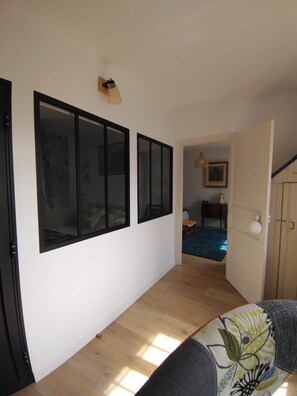 2 bedrooms, iron/ironing board, WiFi, bed sheets - 3 Pièces Cosy à 150 Mètres de la Plage (Saint-Malo)