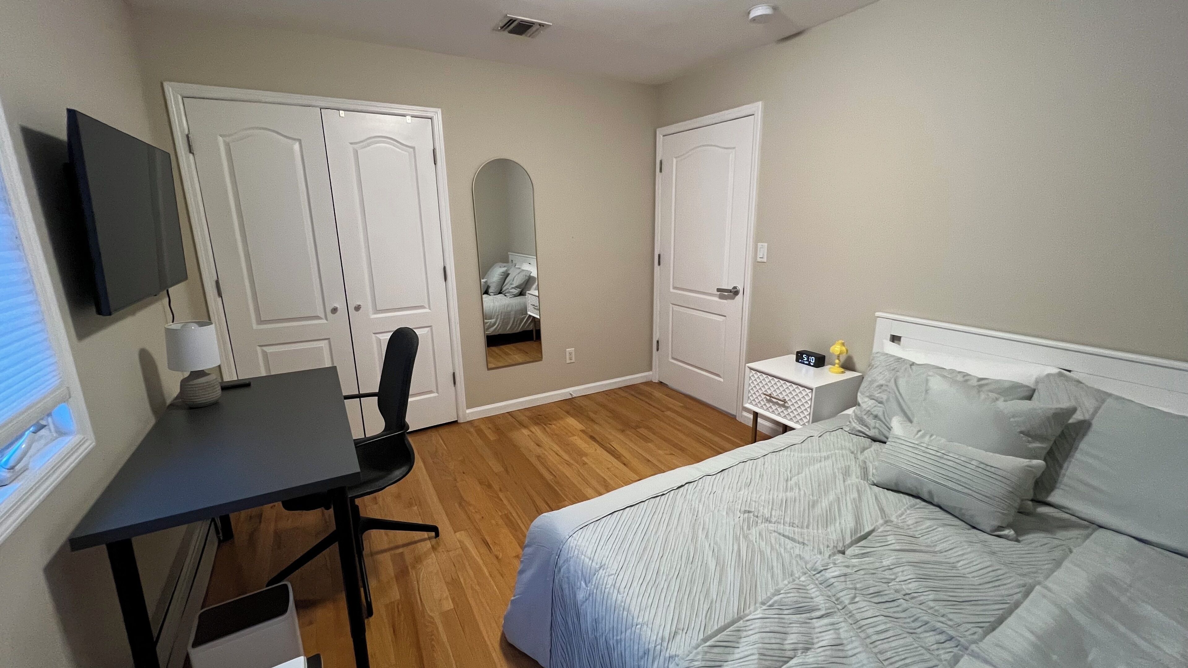 Cozy & Private Room - 20 Mins to Manhattan Heart