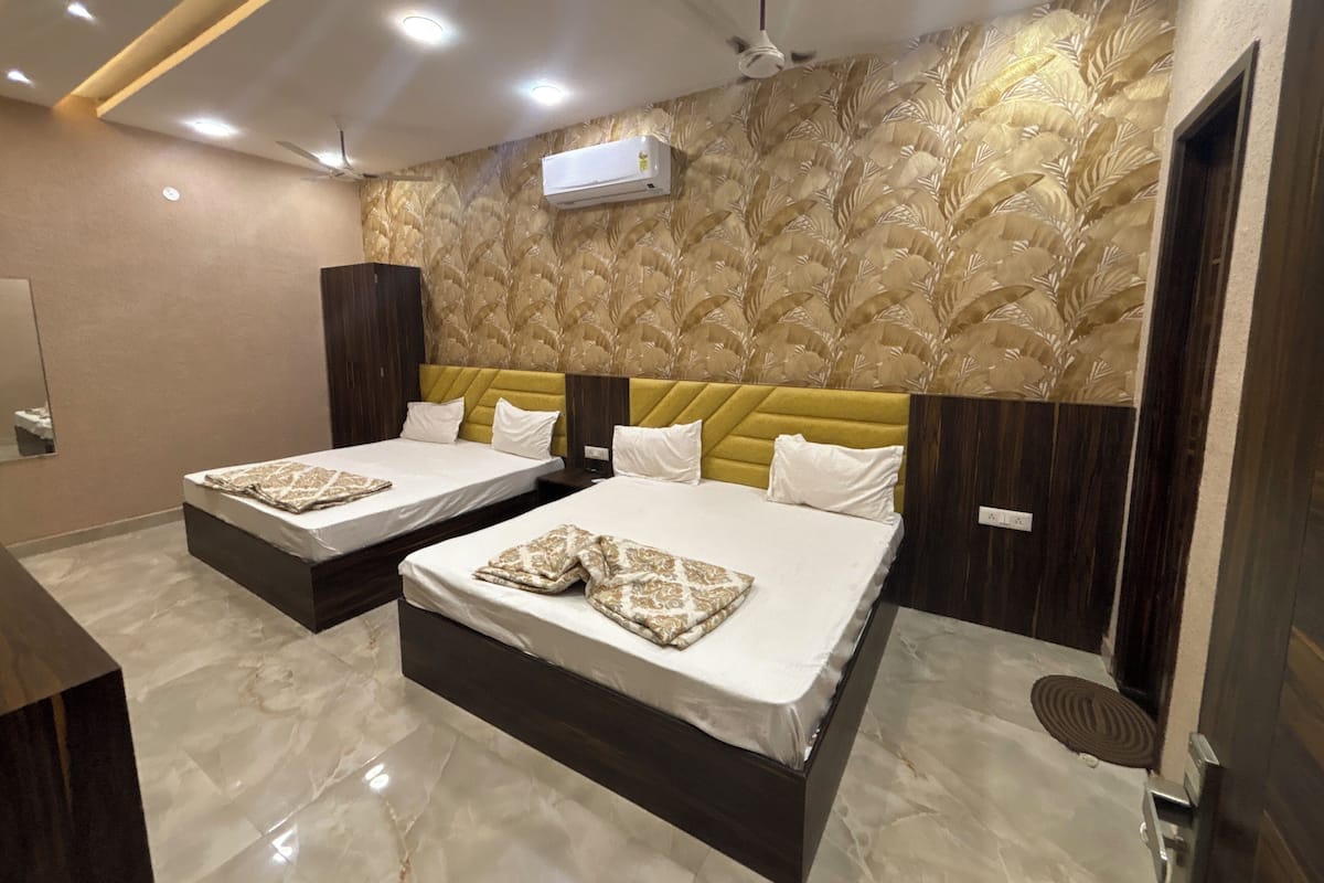 Deluxe Double or Twin Room