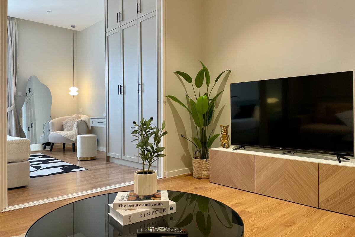 Apartamento Premium | Decoración individual, mobiliario individual, escritorio