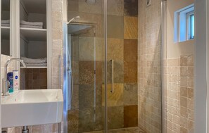 Shower - Cozy home in Paasloo with WiFi (Paasloo)