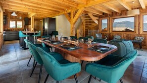 Dining - Chalet sur les Pistes aux Communailles - vue Mont Blanc (Saint Gervais les Bains)