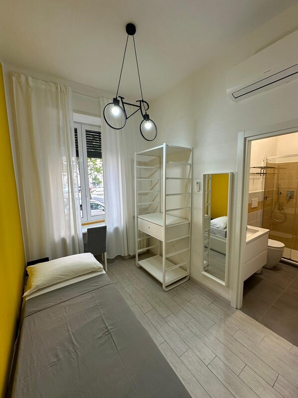 單人房, 1 張單人床, 非吸煙房, 私人浴室 | 書桌、手提電腦工作空間、熨斗/熨衫板、免費 Wi-Fi