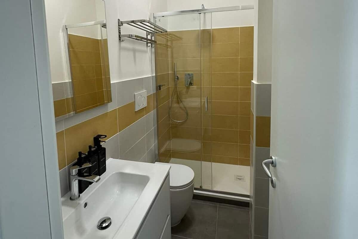 Single Room, 1 Single Bed, Non Smoking, Private Bathroom | Bathroom