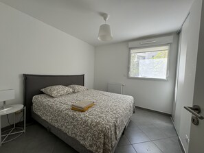 2 Schlafzimmer, Bügeleisen/Bügelbrett, WLAN, Bettwäsche
