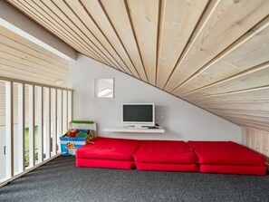 5 bedrooms, internet