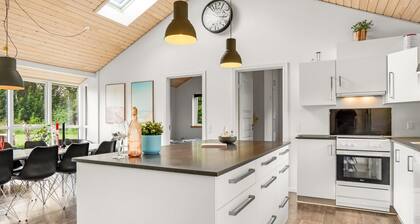 "Nauka" - 400m to the fjord by Interhome