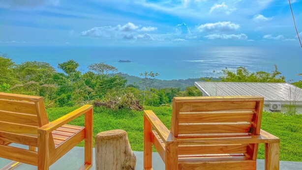 Unclassified image, 1 of 18, button - Casa Lapa (Bahía Ballena)