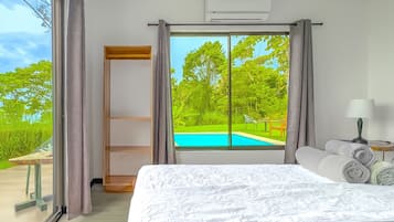 3 bedrooms, blackout curtains, iron/ironing board, free WiFi