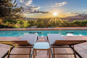 Et oppvarmet basseng