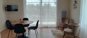 Studio en Front de mer Avec Jardin et Parking. Animal de Compagnie Accepté