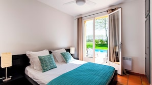 4 habitaciones, tabla de planchar con plancha y wifi gratis