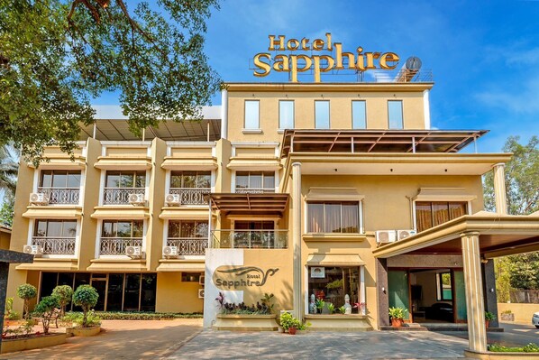 Front of property - Hotel Sapphire  (Mawal)