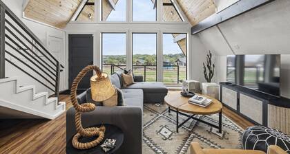 Three Cabins ~ Themed Getaways near Canyon Lake