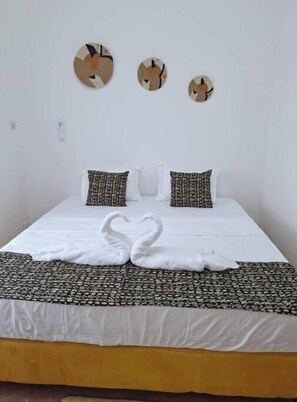 3 Schlafzimmer, Bügeleisen/Bügelbrett, WLAN, Bettwäsche